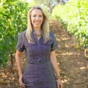 Jana_3_Small-e1696270890607.jpg Jana_3_Small-e1696270890607.jpg